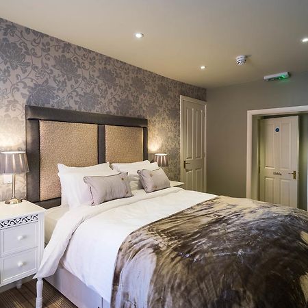 Greyhound Inn Wilton Wilton  Eksteriør bilde
