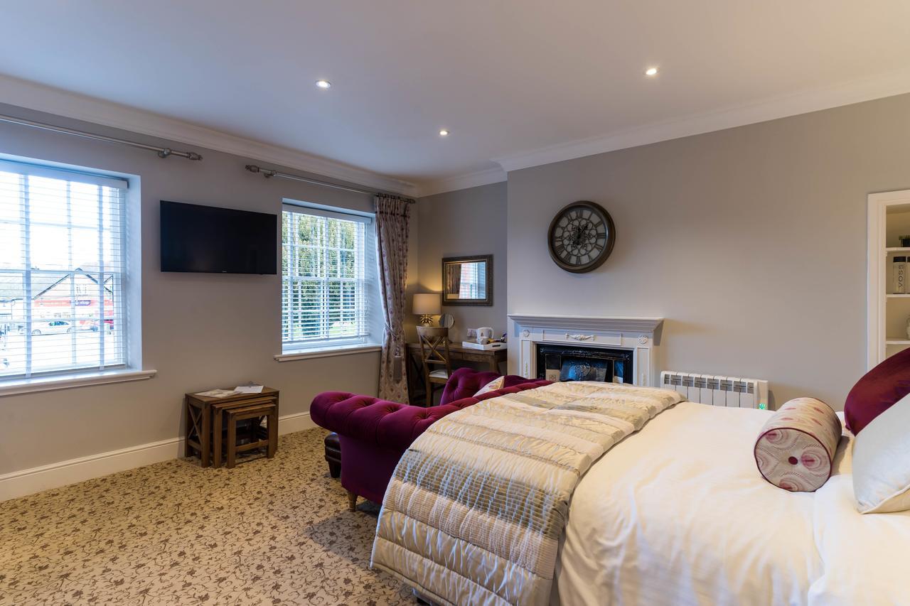 Greyhound Inn Wilton Wilton  Eksteriør bilde