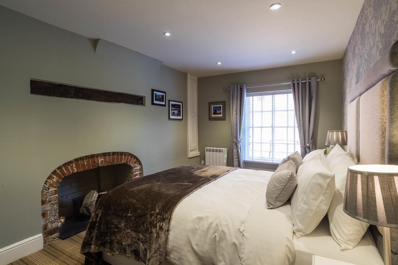 Greyhound Inn Wilton Wilton  Eksteriør bilde
