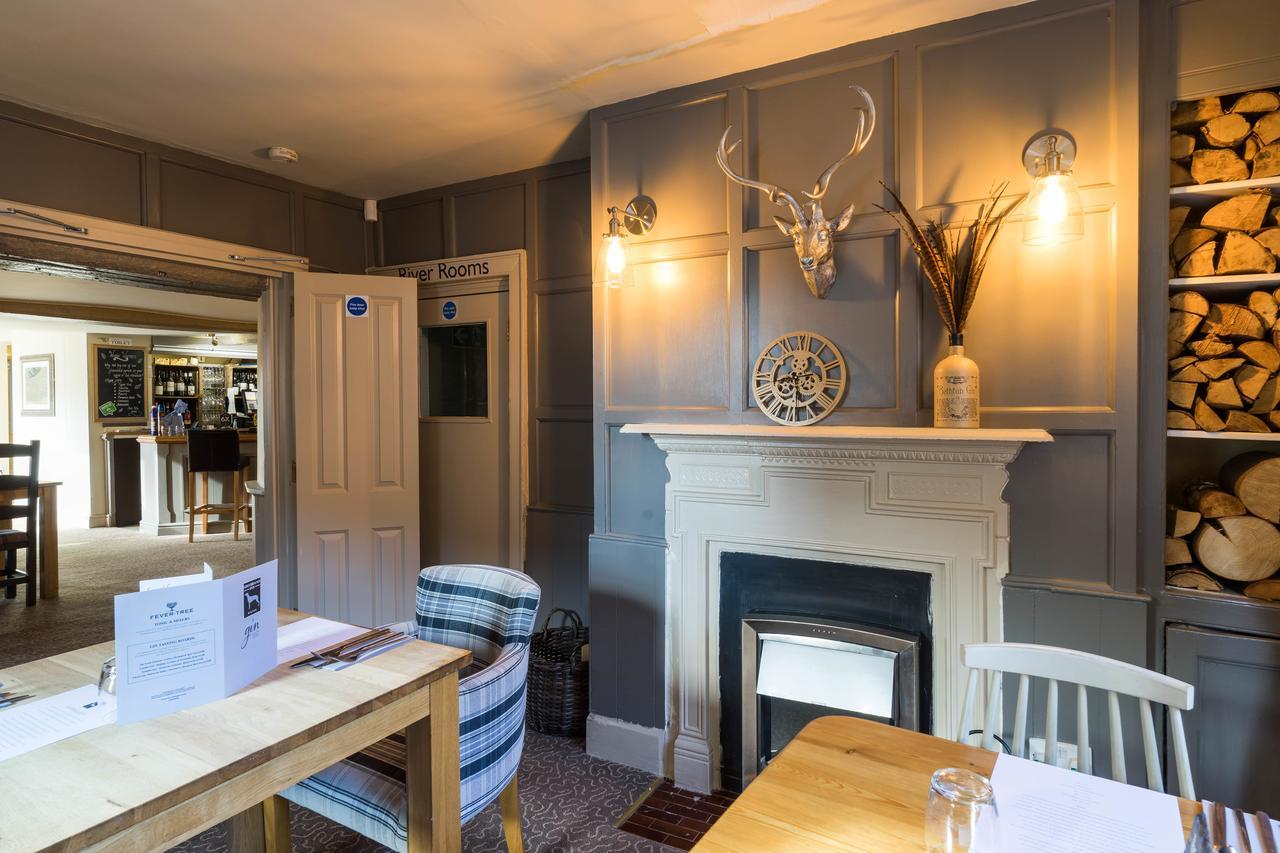 Greyhound Inn Wilton Wilton  Eksteriør bilde