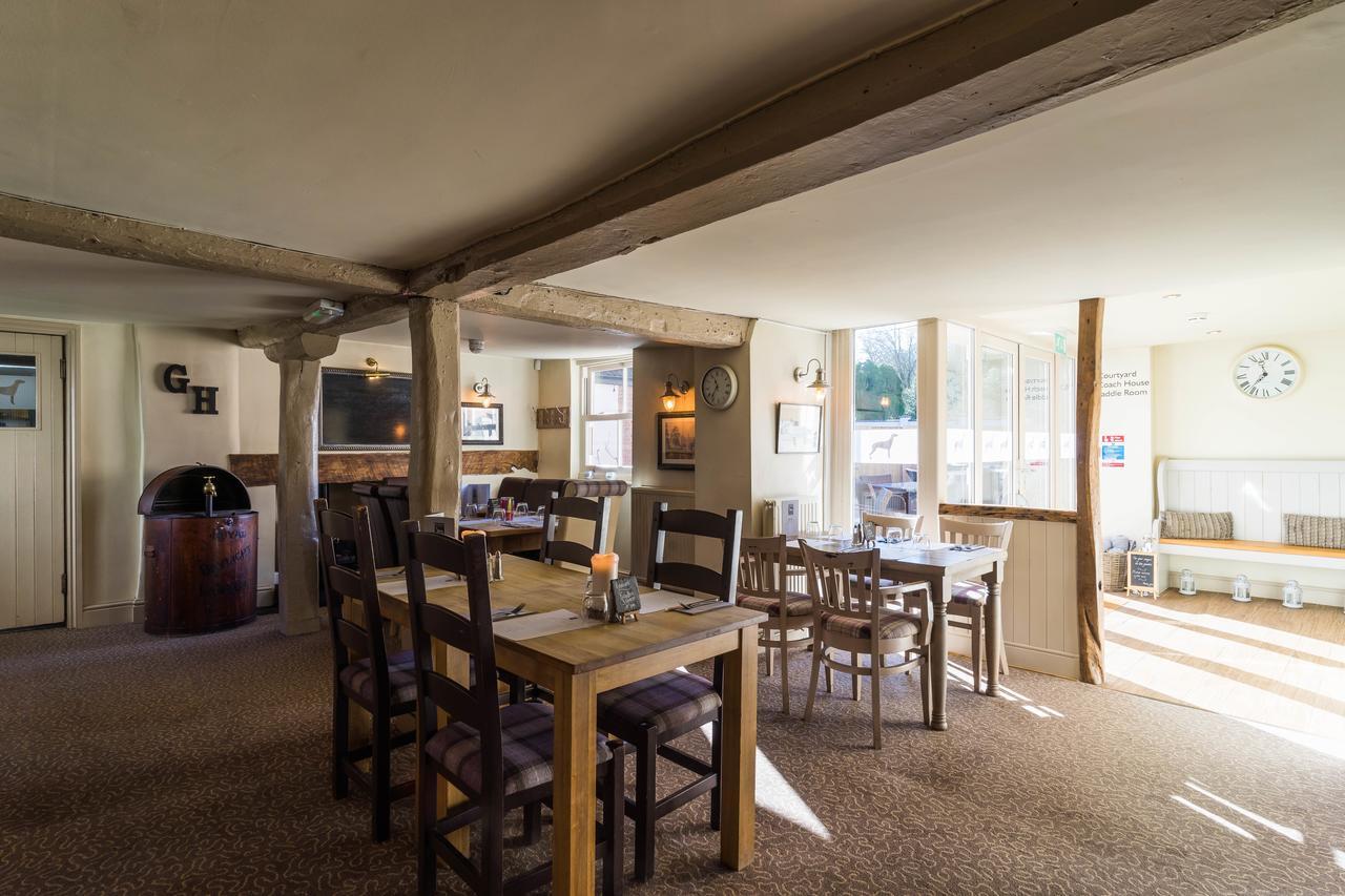 Greyhound Inn Wilton Wilton  Eksteriør bilde